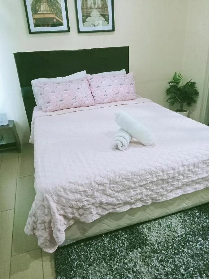 Henry'S Newport Deluxe Condotel Pasay