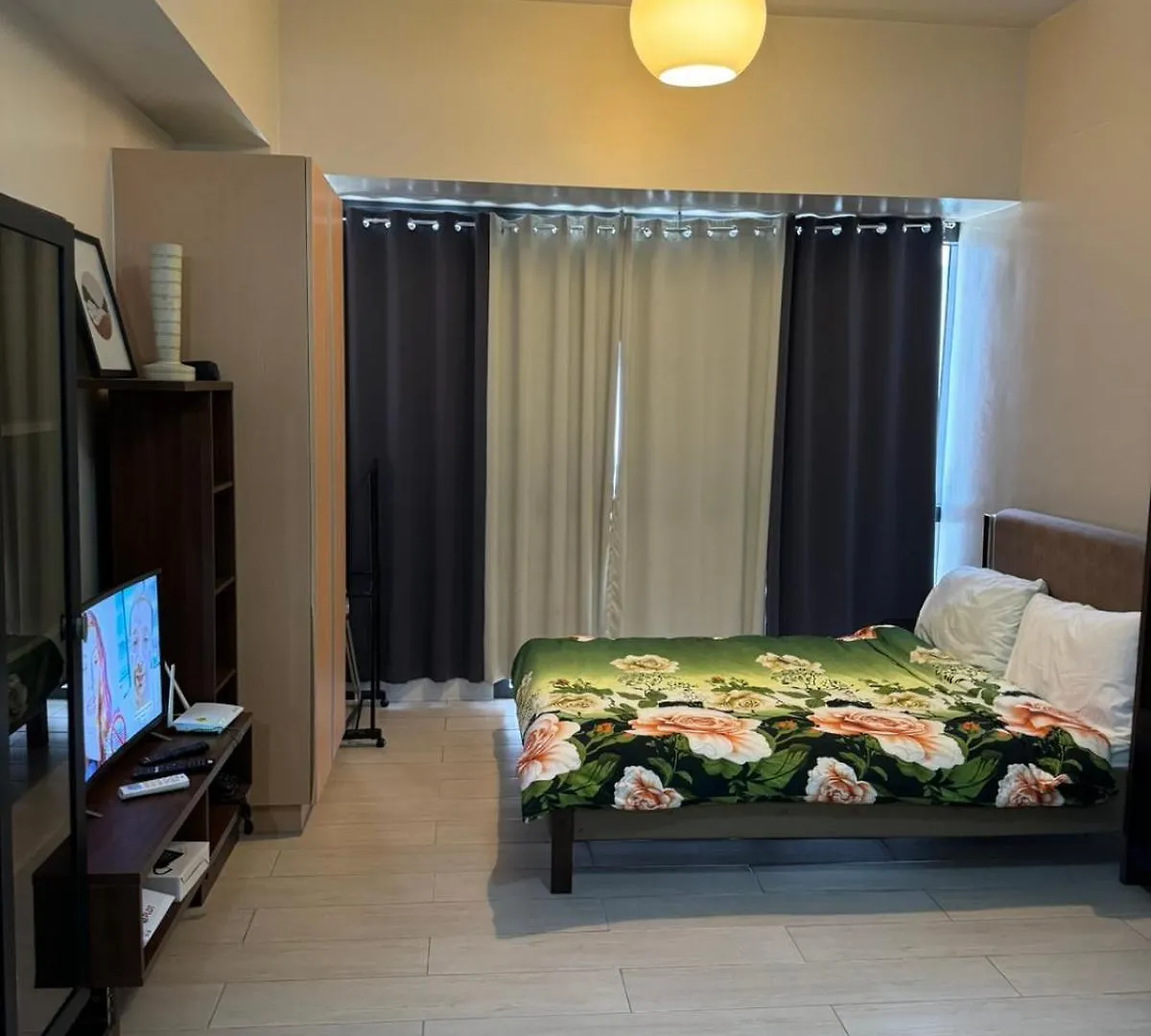 Henry'S Newport Deluxe Condotel Pasay Hotel