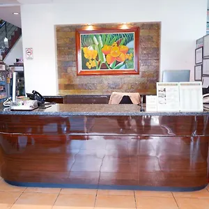  Hotel Roger's Place
