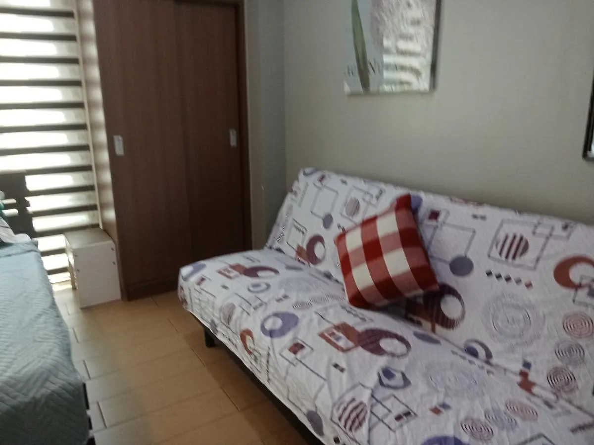 Henry'S Newport Deluxe Condotel Pasay