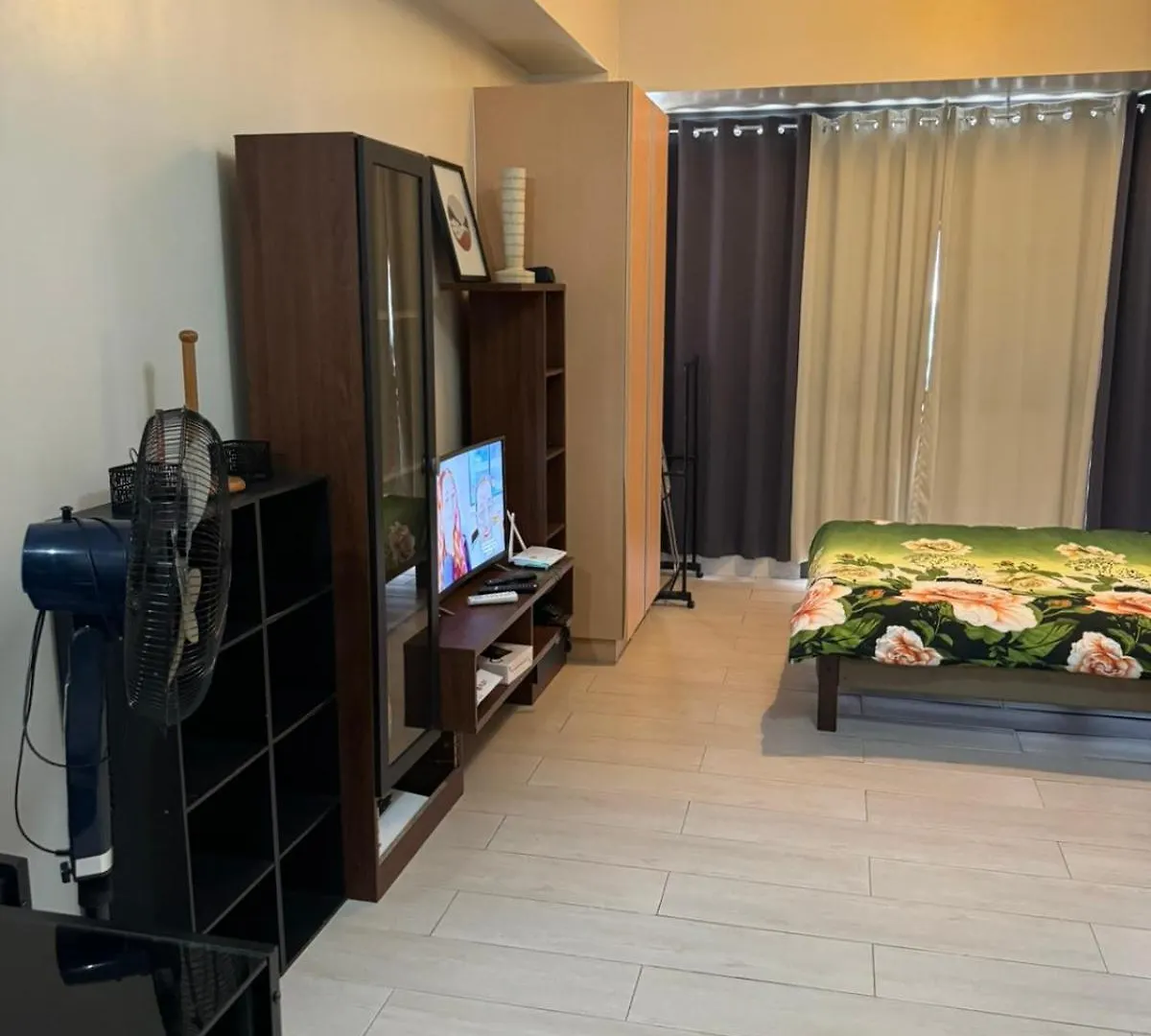 Henry'S Newport Deluxe Condotel Pasay